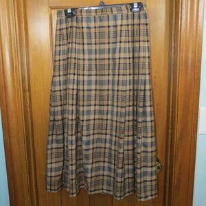 Pendelton Plaid Tan, Black & Grey Virgin Wool Skirt A-Line Pleats Size 10 flaws